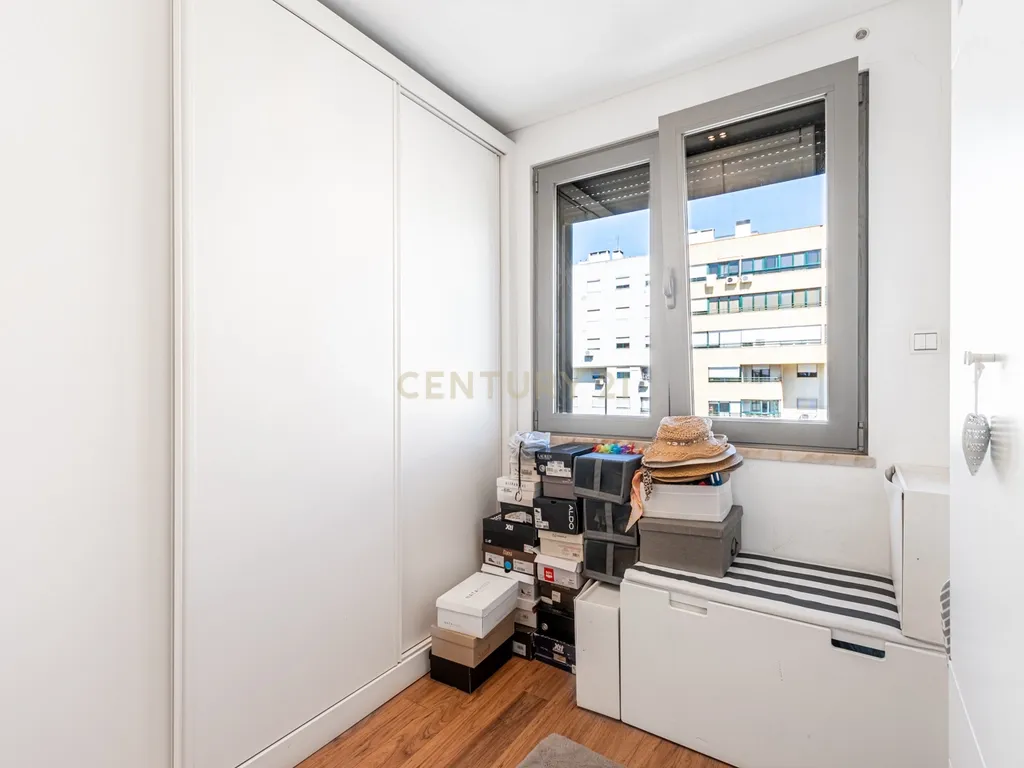 Apartamento T4 na prestigiada Urbanização Quinta do Infantado, Loures com Vista Panorâmica sobre as Lezírias - Image 21