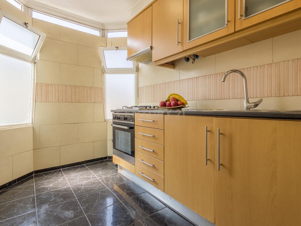 Apartamento T3 Av. Bocage no Barreiro - Image 6