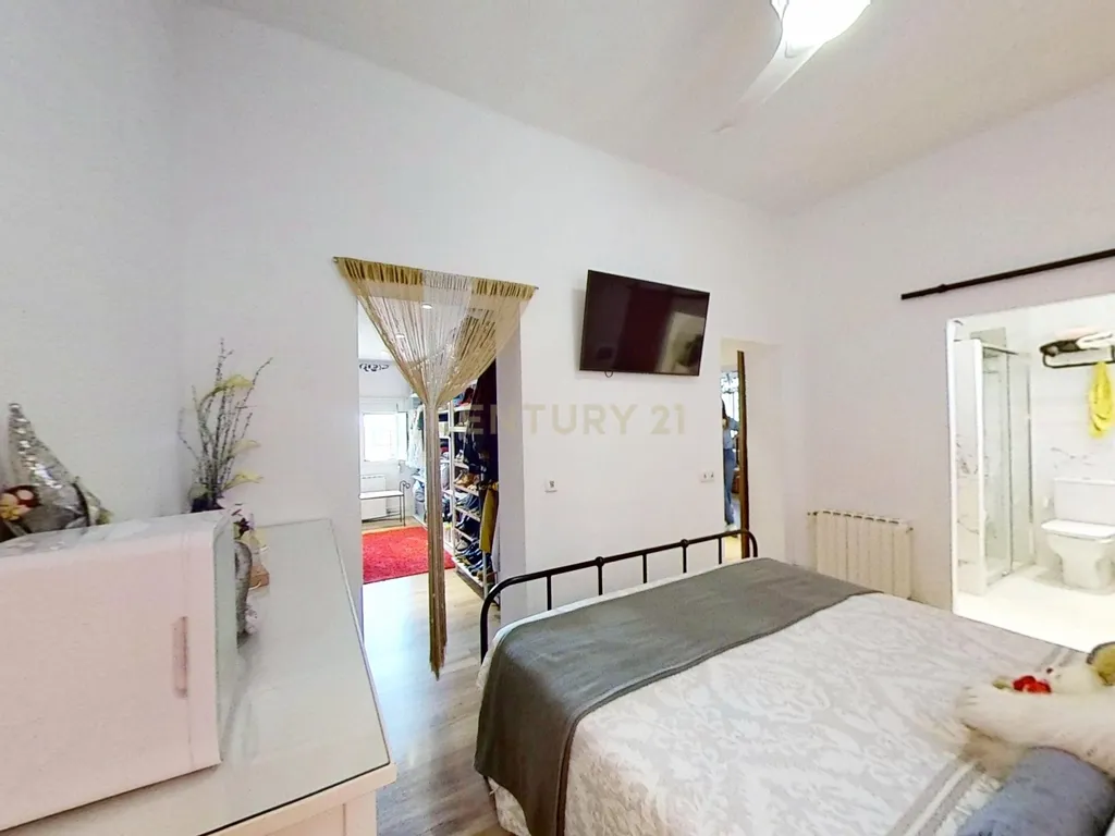 Luxuosa Moradia com Vista para a Praia em El Vendrell, Tarragona - Image 16