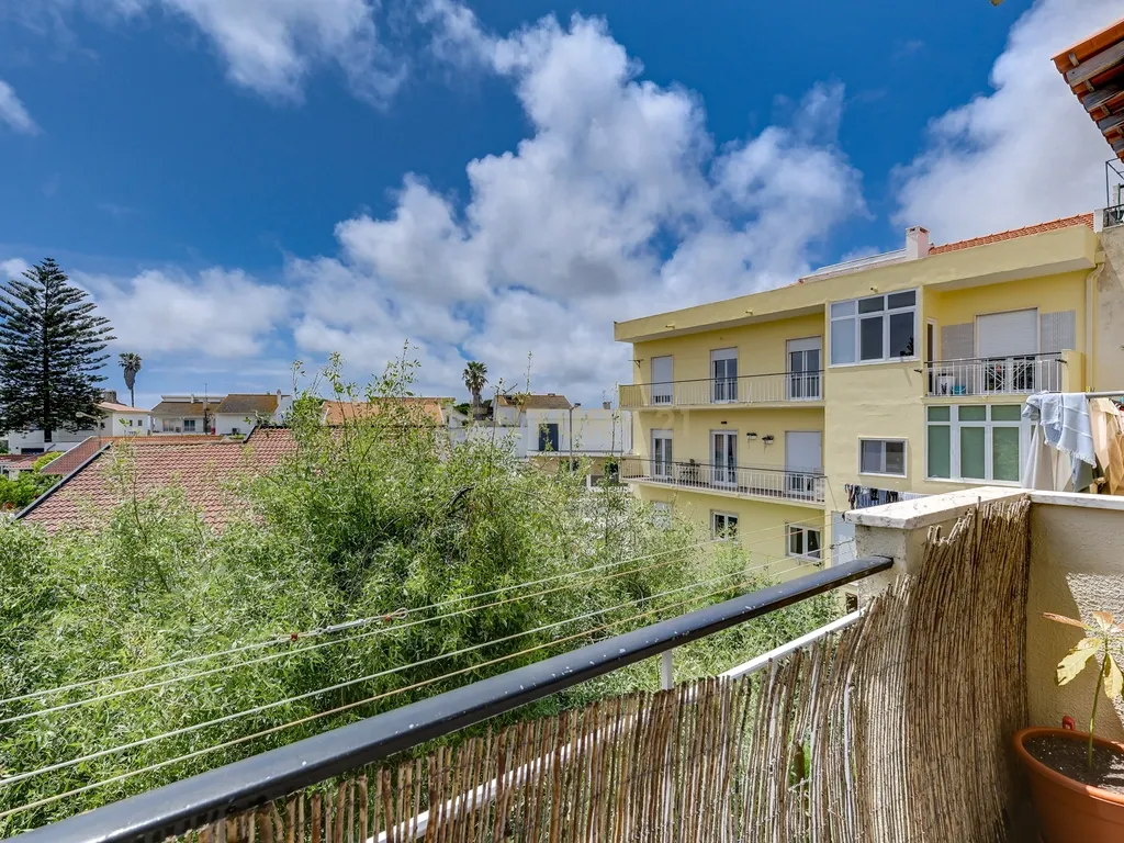 Apartamento T3 em Cascais com Luz Natural e Boa Localização - Image 24