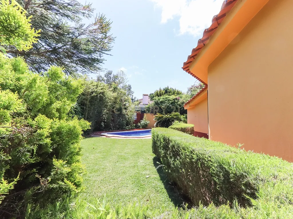 Moradia de 4 Quartos em Cascais e Estoril - Oportunidade Única - Image 40