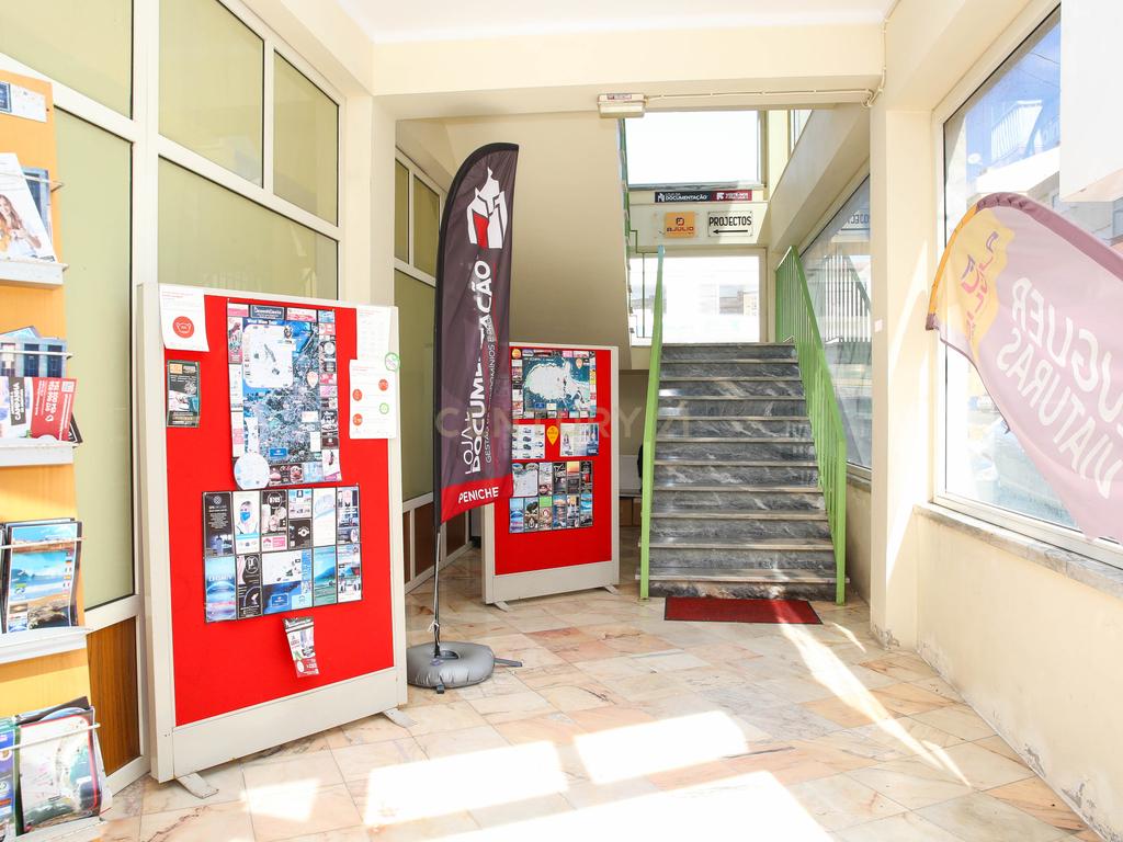 Prédio no Centro da Lourinhã - Image 11