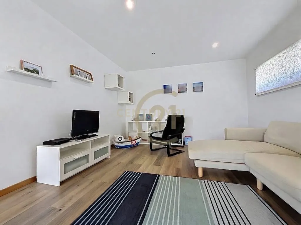 Moradia Moderna com Vista Mar em São Bartolomeu de Regatos - Image 11