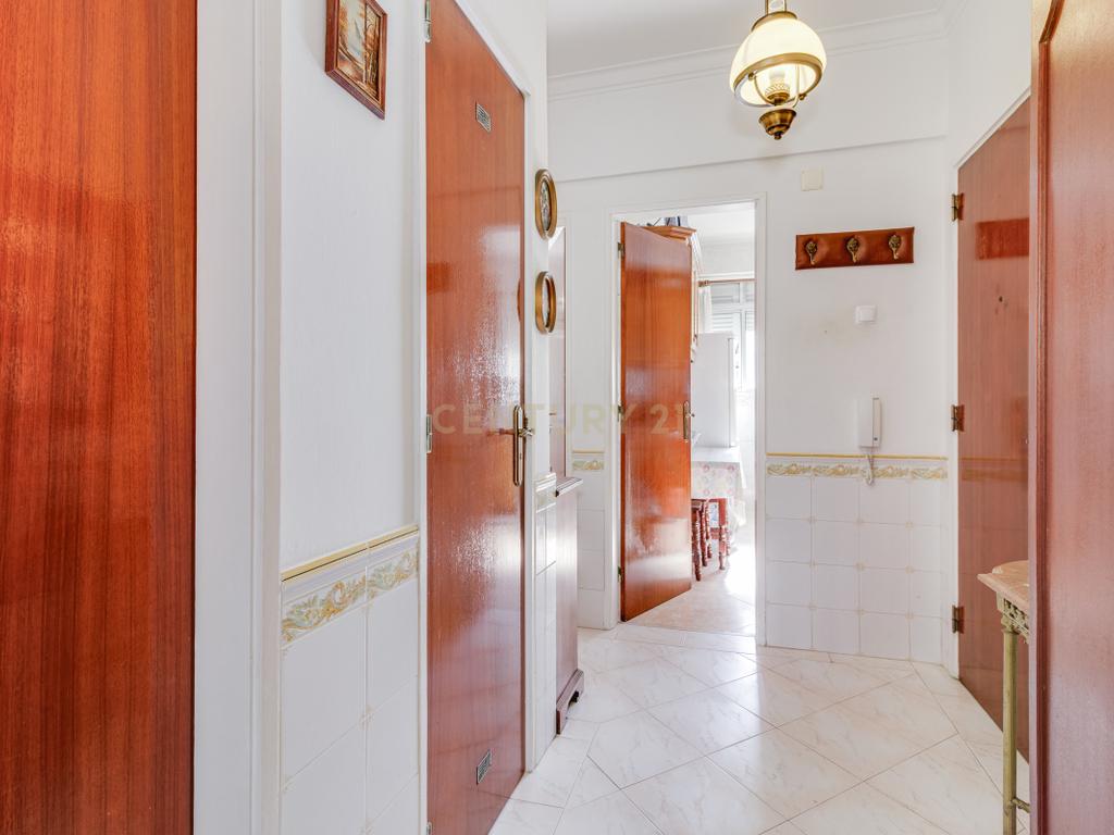Apartamento T2+1 em Sacavém, Loures - Image 6