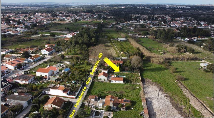Terreno em Setúbal com Arrecadação / Garagem - Image 4