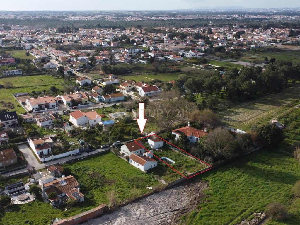 Terreno em Setúbal com Arrecadação / Garagem - Image 5