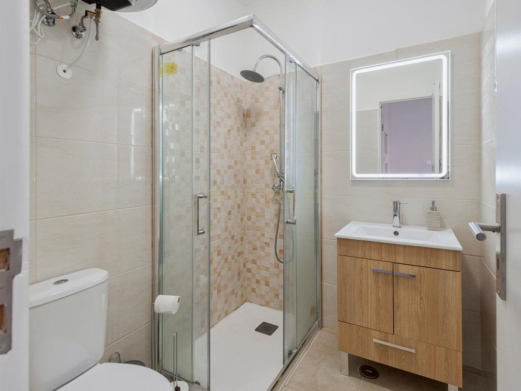 Apartamento T-0 convertido em T- 1 - Image 14