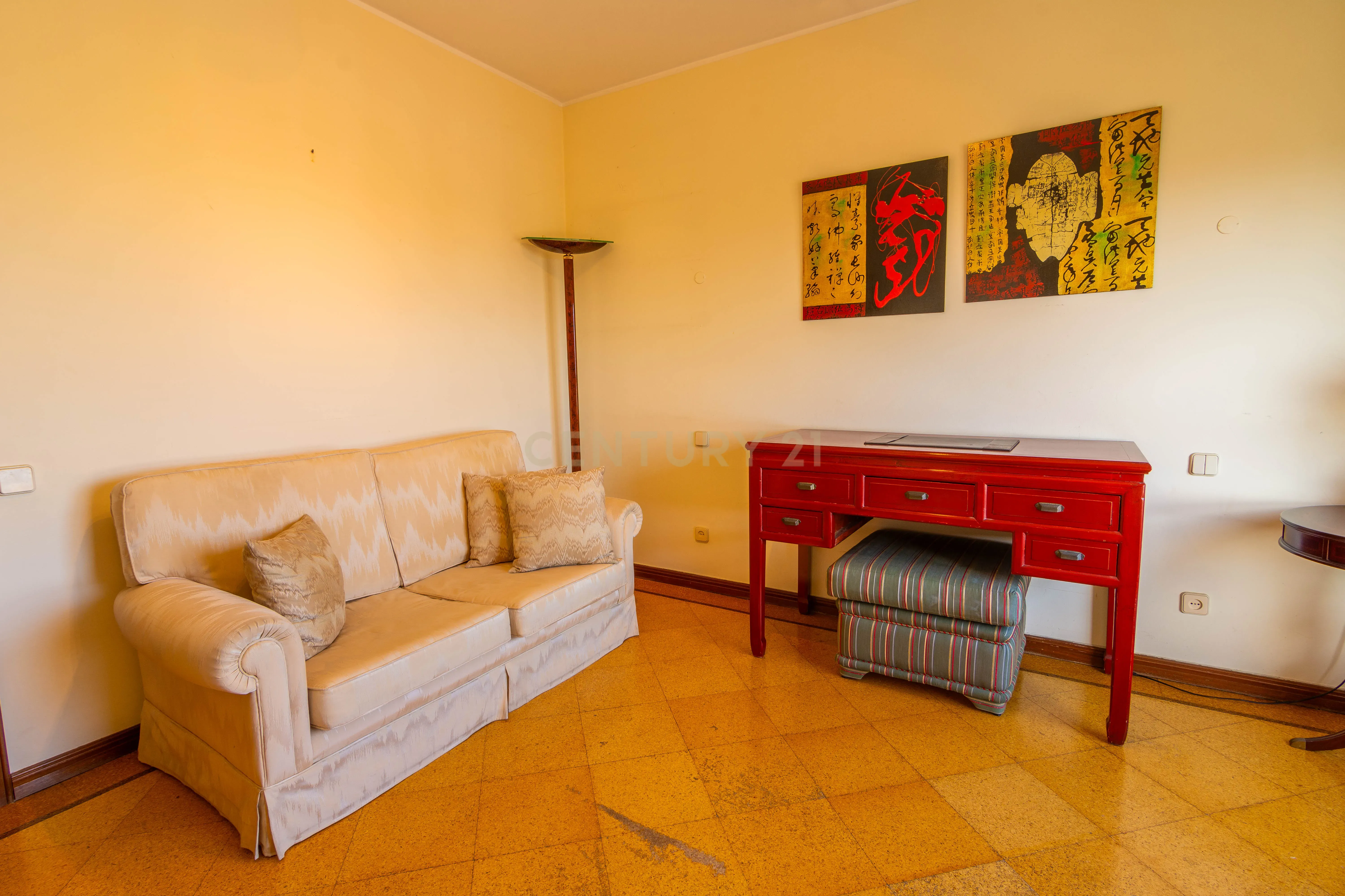 Apartamento T3 em Cascais com Vista Mar e Terraço - Image 14