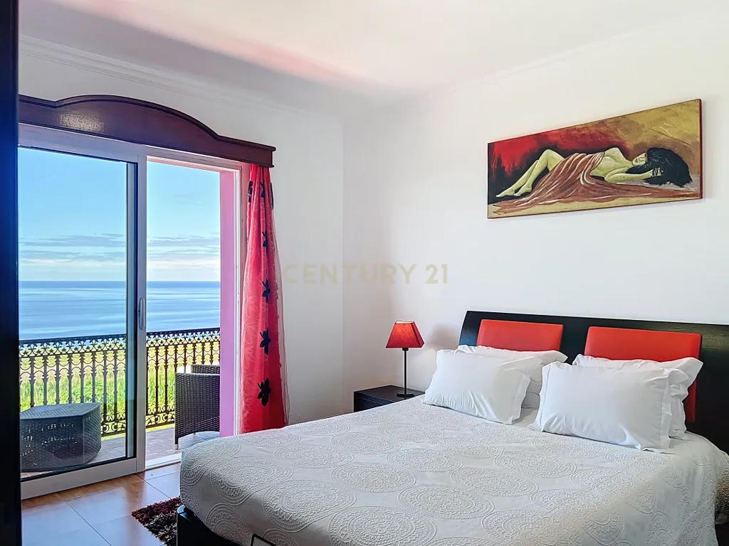 🏡 Moradia Única com Vista Mar — 3 Apartamentos | AL em Funcionamento | Feteiras, Ponta Delgada - Image 21