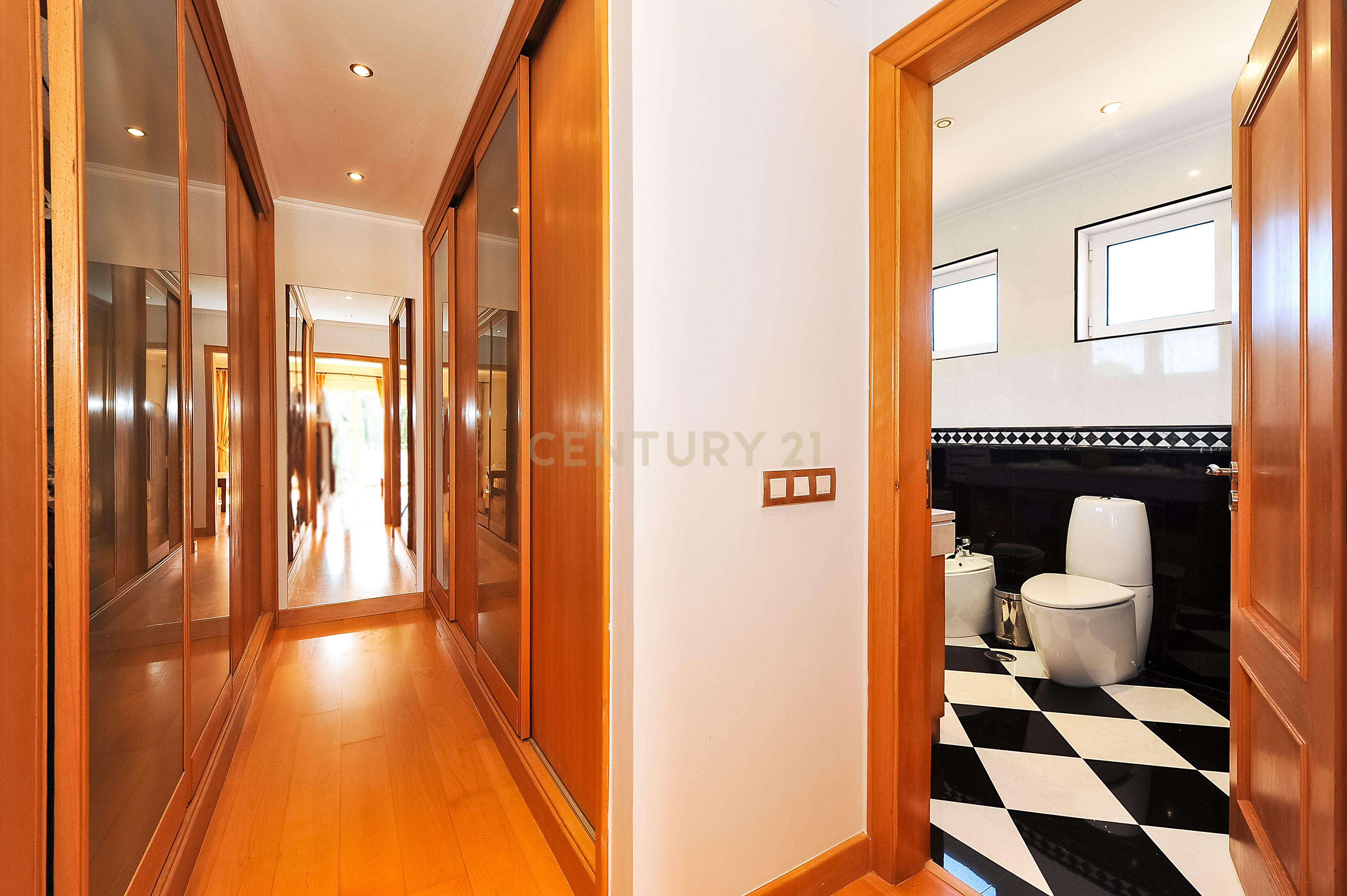 MORADIA T6 - EXELENTE INVESTIMENTO - Image 46