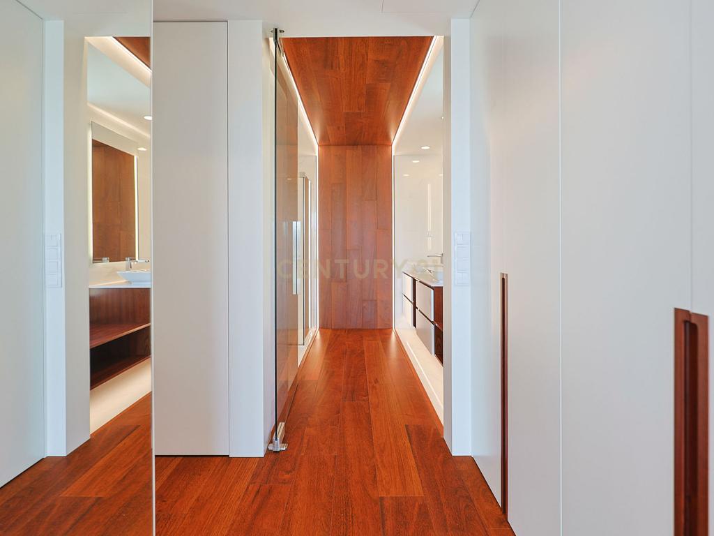 Moradia T5 com Piscina e Domótica - Nova Construção na Charneca da Caparica - Image 20