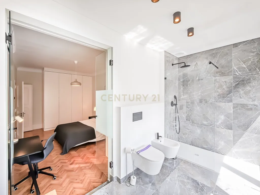 Apartamento T3 de Luxo na Av. Elias Garcia — Totalmente Mobilado e Pronto a Habitar - Image 22