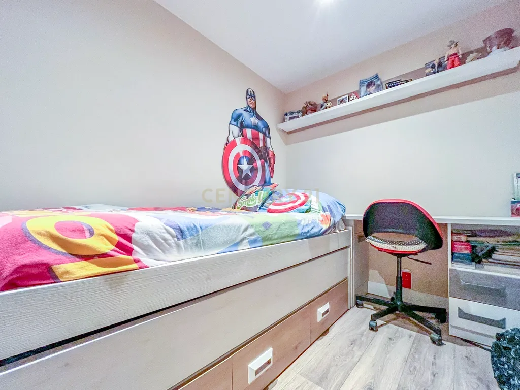 Apartamento T2 com Terraço em Mataró, Barcelona - Image 18