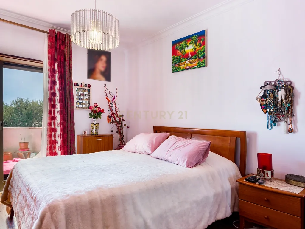 Apartamento T2 com Vista Mar em São João do Estoril, (Alapraia) - Image 10