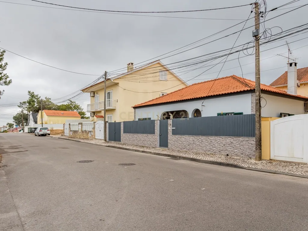 Moradia Isolada T3 Quinta do Conde - Image 31