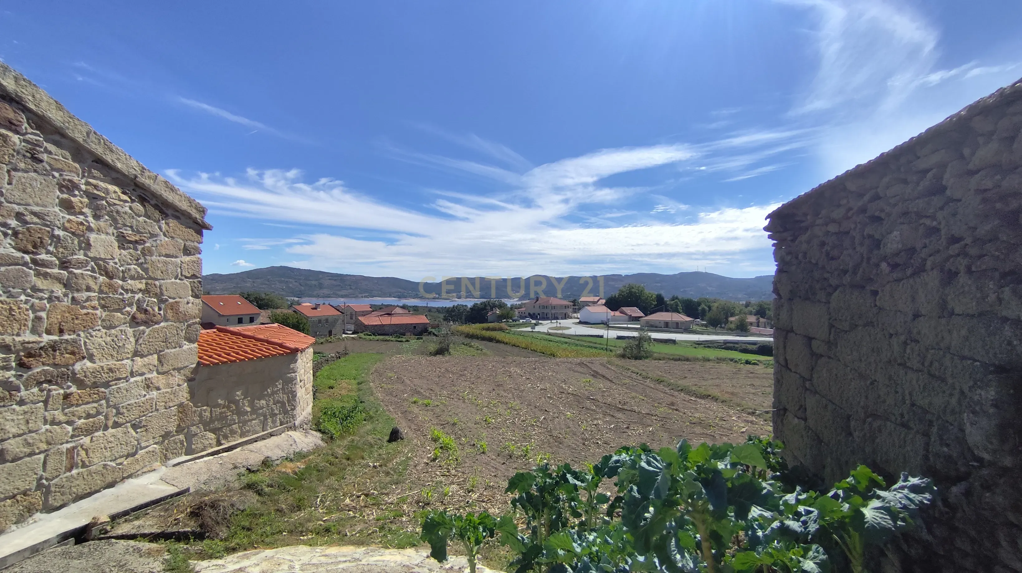 Moradia T2 à venda em Chã, Montalegre — foto 2