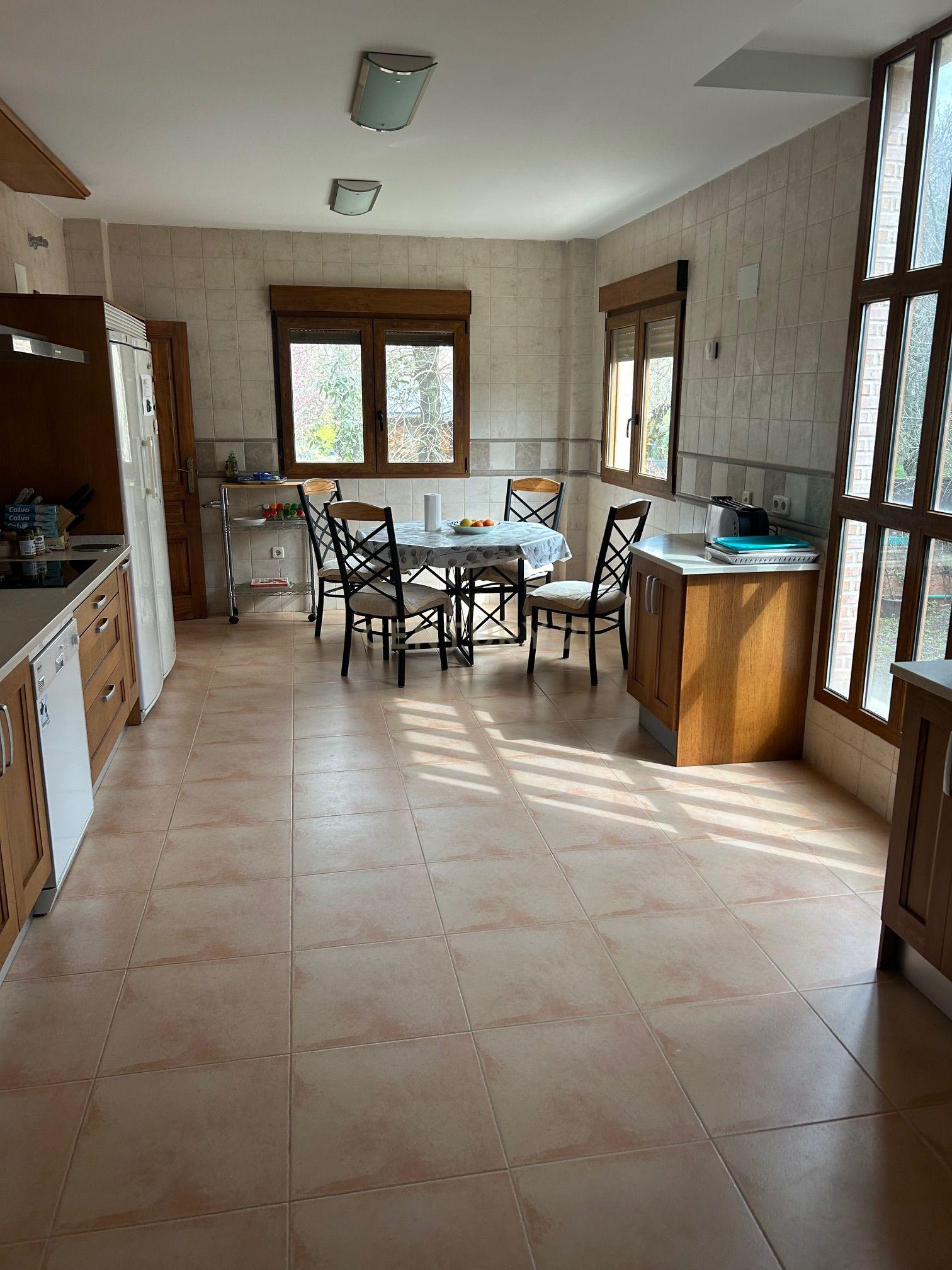 - Image 6