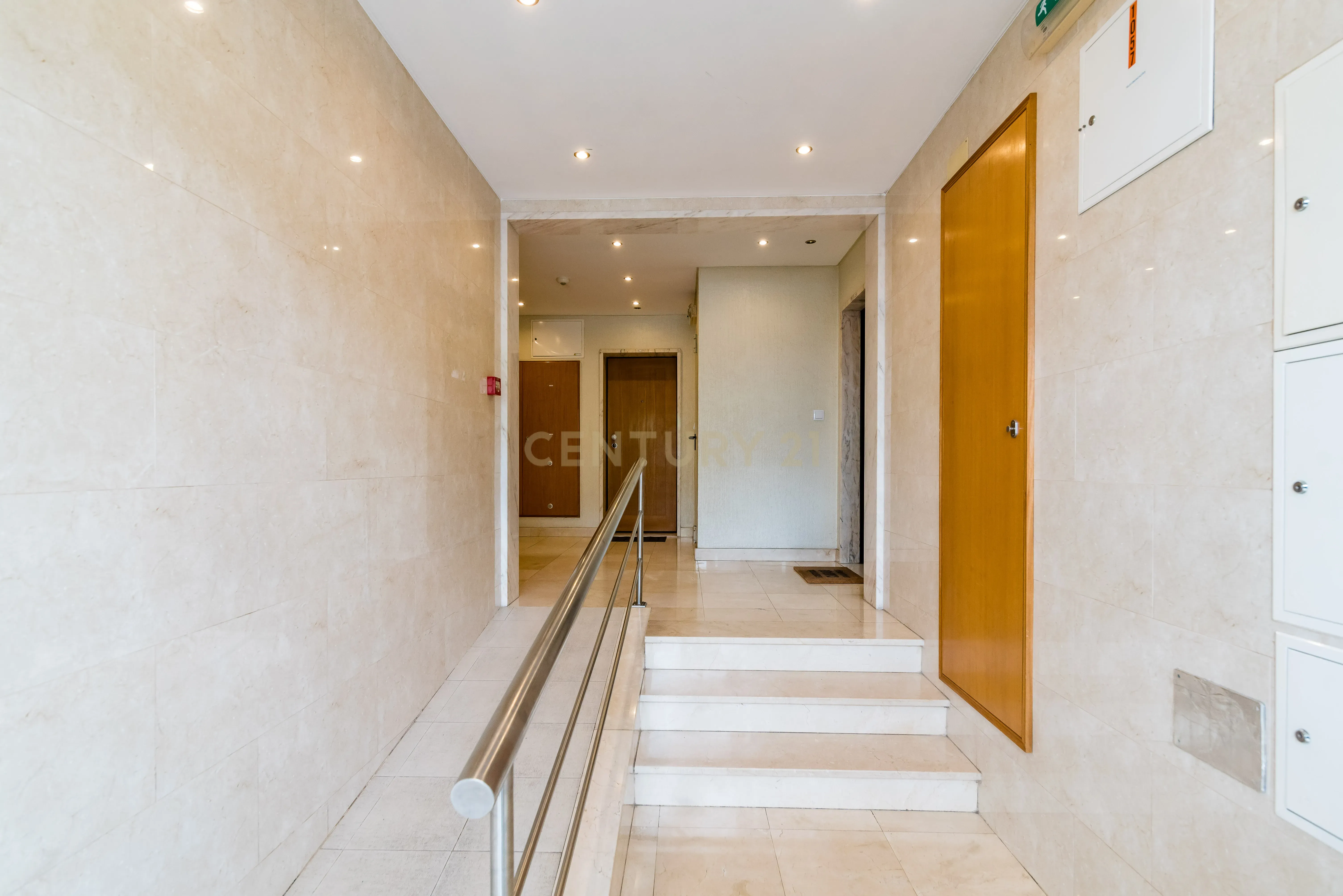 Apartamento T2 com Terraço em Loures - Excelente Oportunidade! - Image 20
