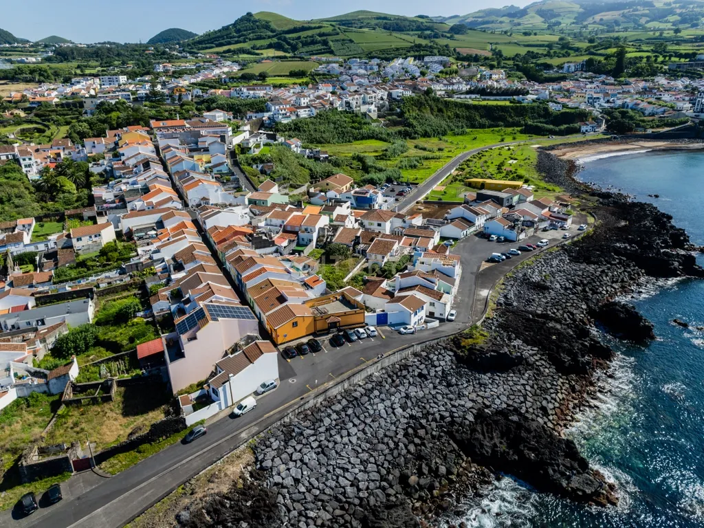 Moradia T3 com Terraço e Vista Mar em Santa Cruz, Lagoa - Image 30