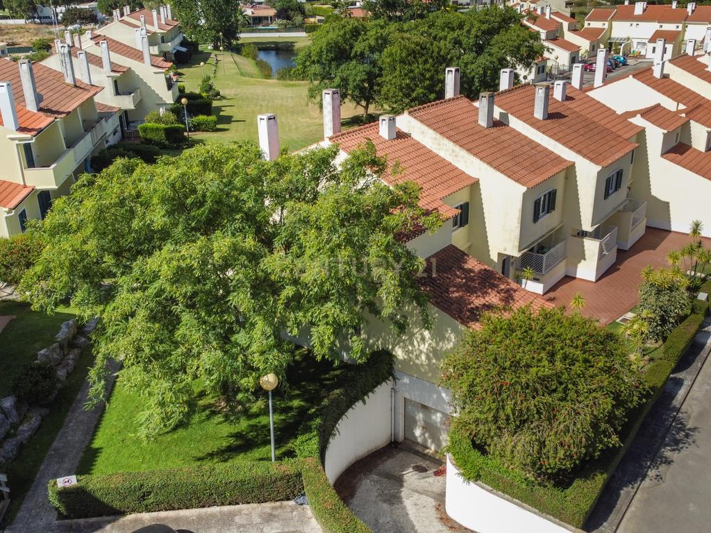 Moradia T3 no Condomínio Varandas do Golfe do Montado – Segurança, Conforto e Estilo de Vida Exclusivo - Image 77