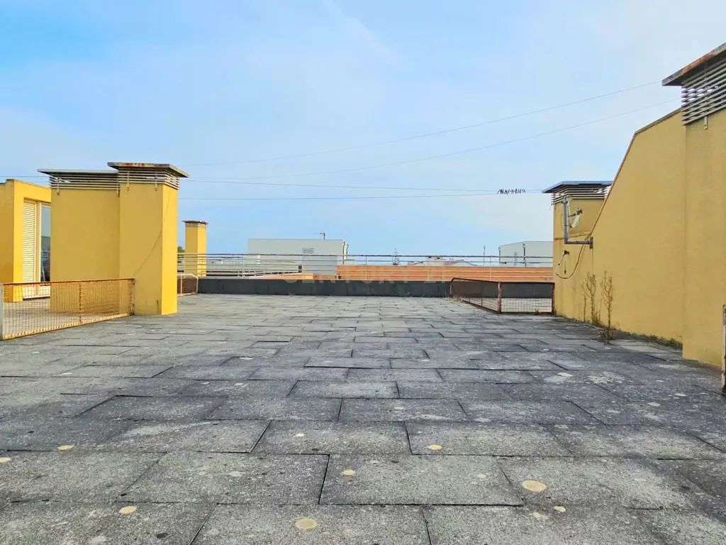 T2 Exclusivo no Centro de Esposende | Terraço Privado com Vista Mar | Garagem Fechada - Image 16