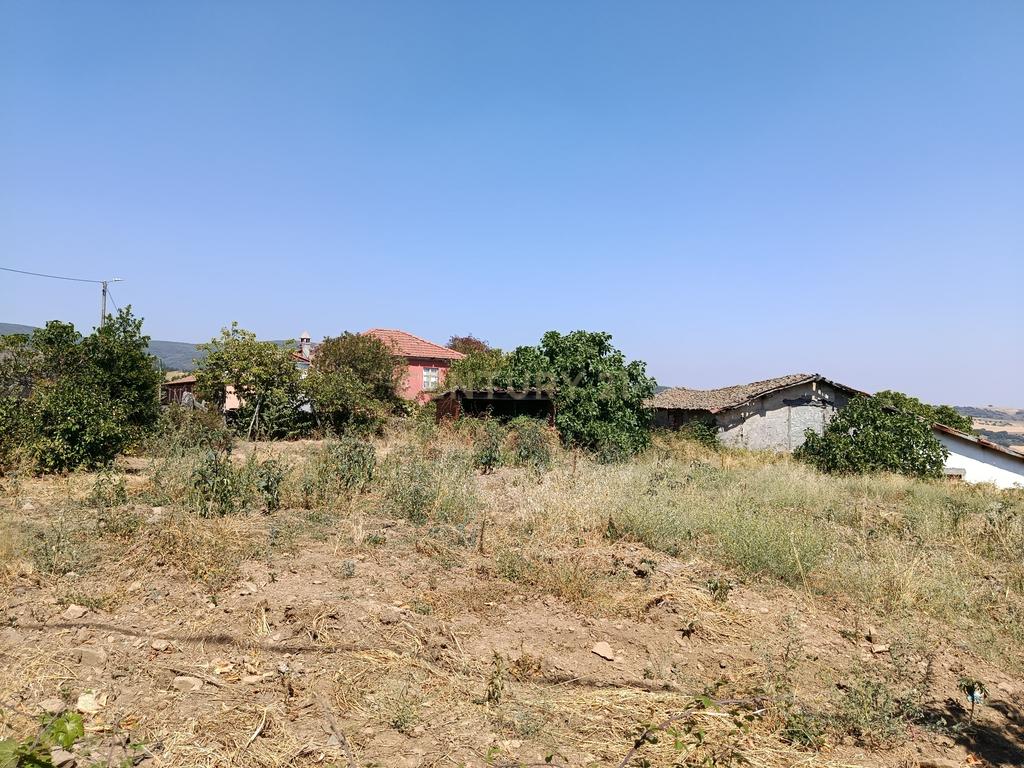 Espetacular Moradia com Terreno e Anexos em Rebordãos e Vista Panorâmica em Bragança - Image 6