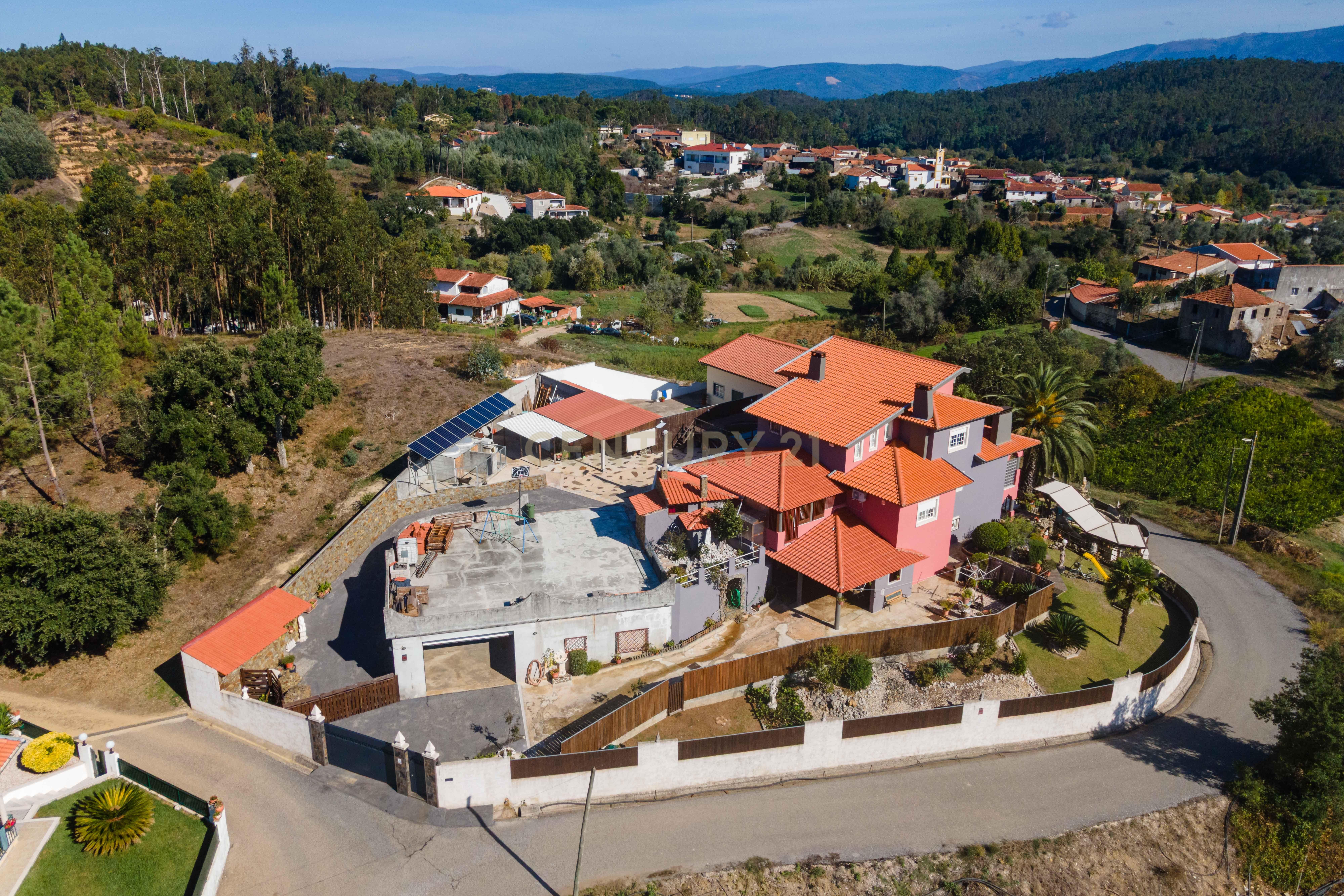 Moradia T4 à venda em Semide e Rio Vide, Miranda do Corvo — foto 4