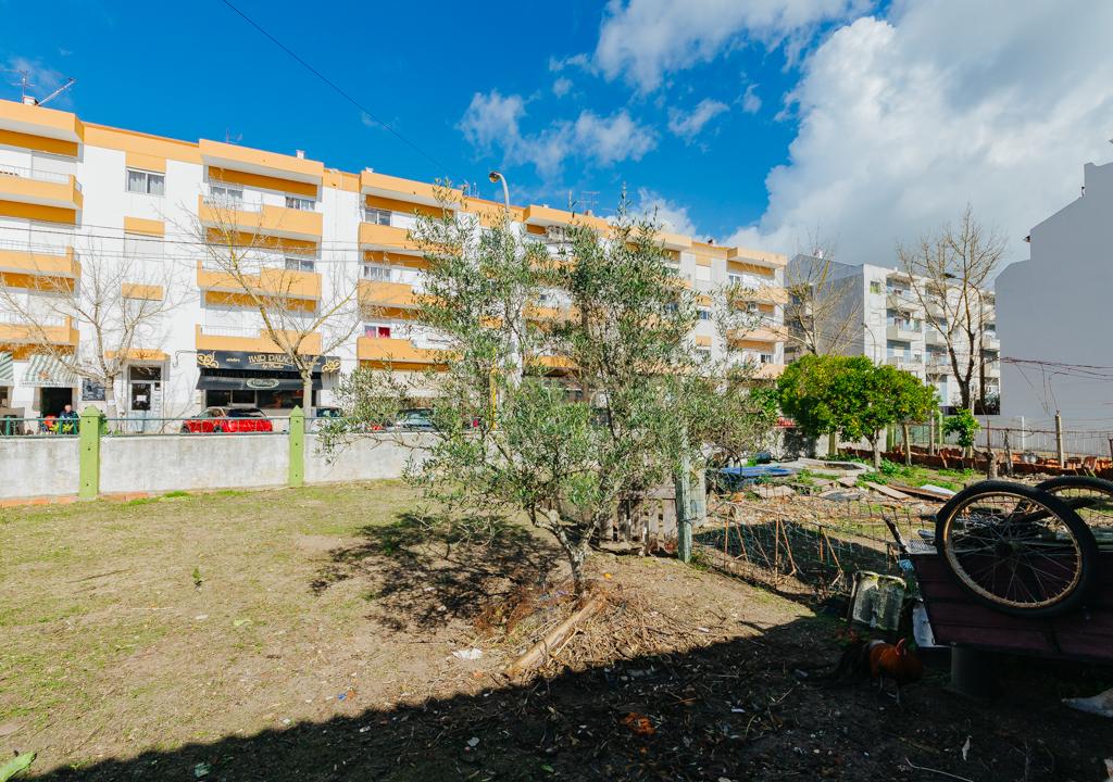 Montijo/Excelente Lote de Terreno com 1056m2 e Moradias para Remodelacao. - Image 19