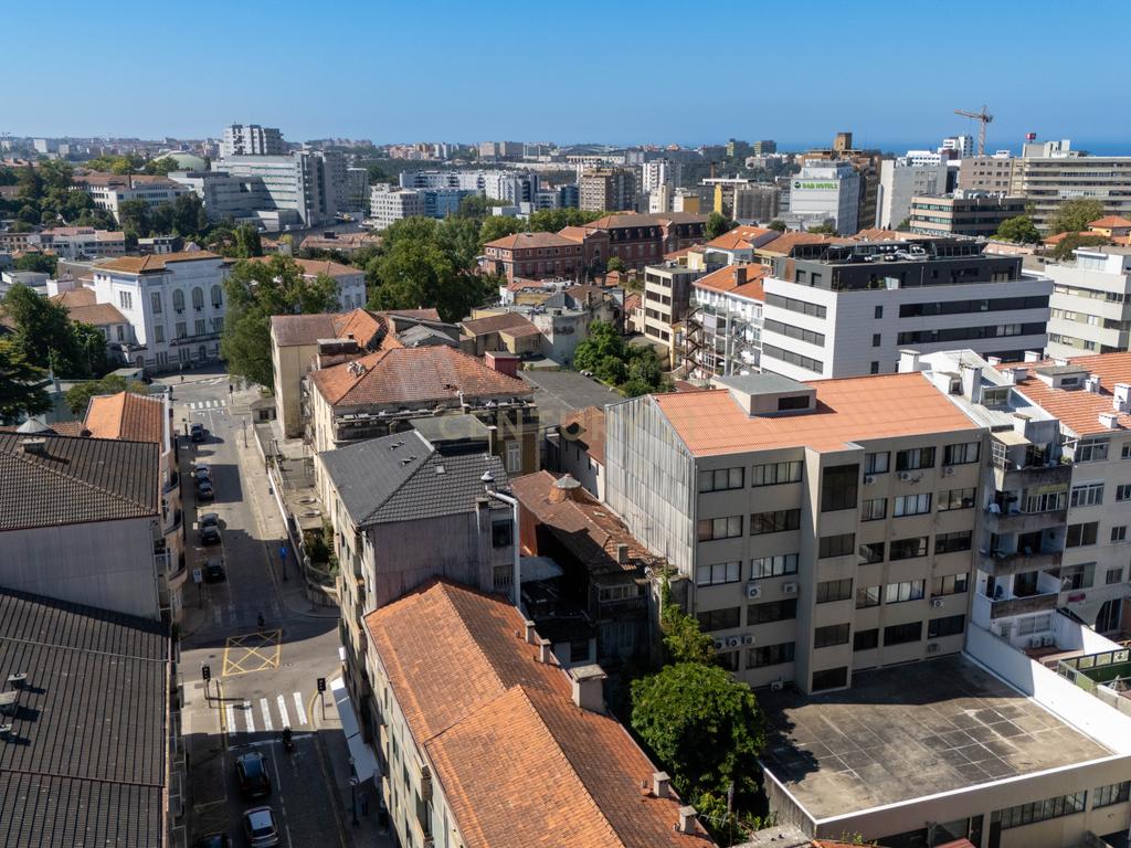 Imóvel de Investimento Estratégico na Boavista, Porto - Image 51