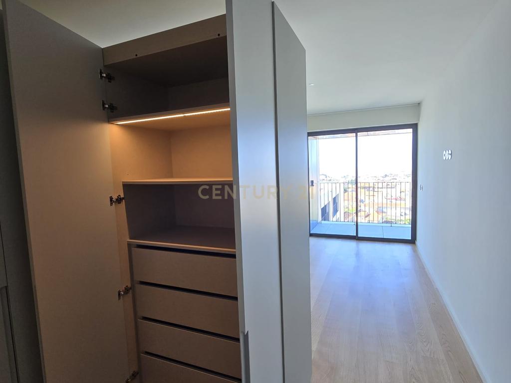 APARTAMENTO T4 NOVO | VISTA LIVRE MAR | CONDOMINIO LE PARC | PISCINA | QUADRA DE PADEL|  VILA NOVA DE GAIA - Image 22