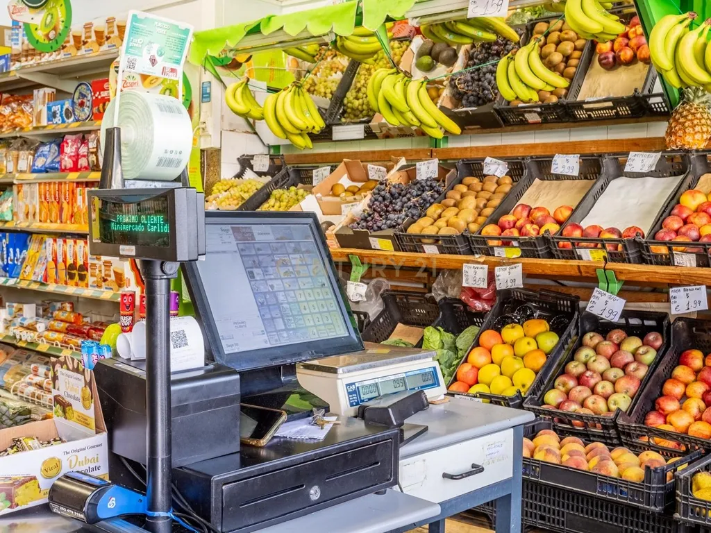 Supermercado em Vale de Figueira Bobadela - Image 7