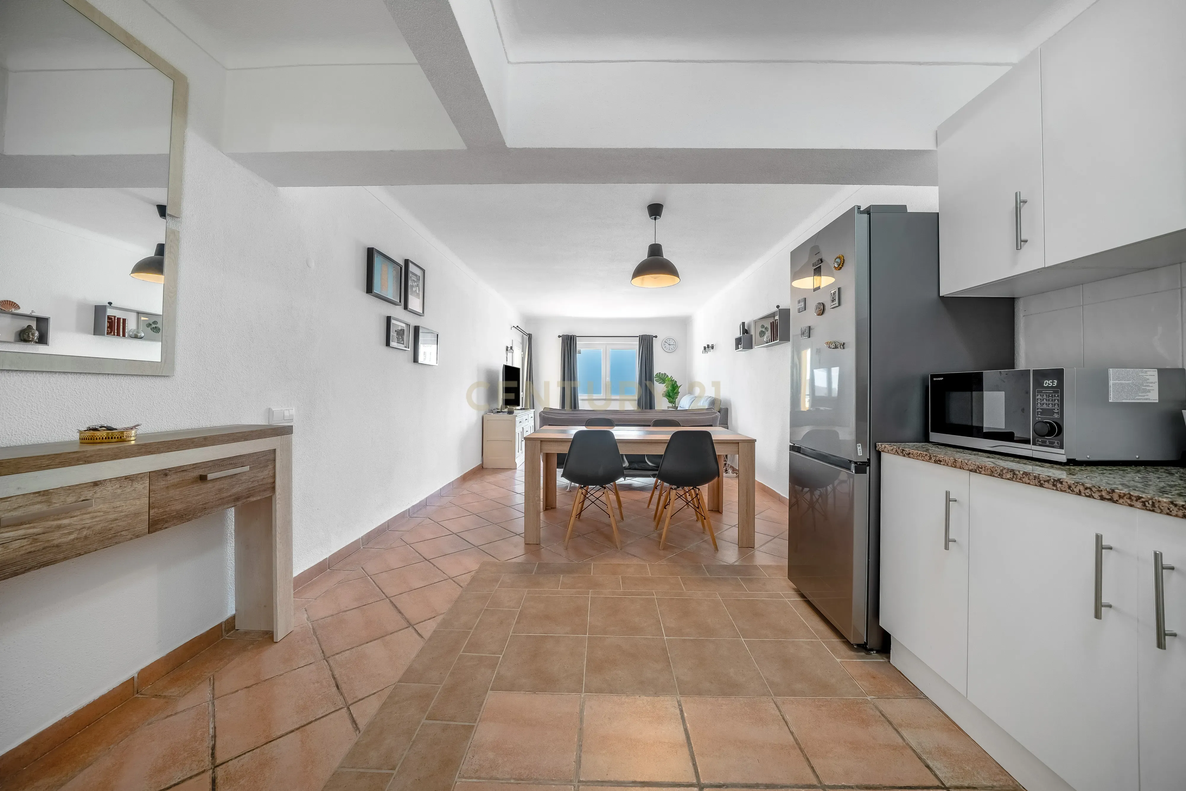Fotografia 6 de Apartamento T1 com piscina, elevador, jardim a  900 metros da praia.