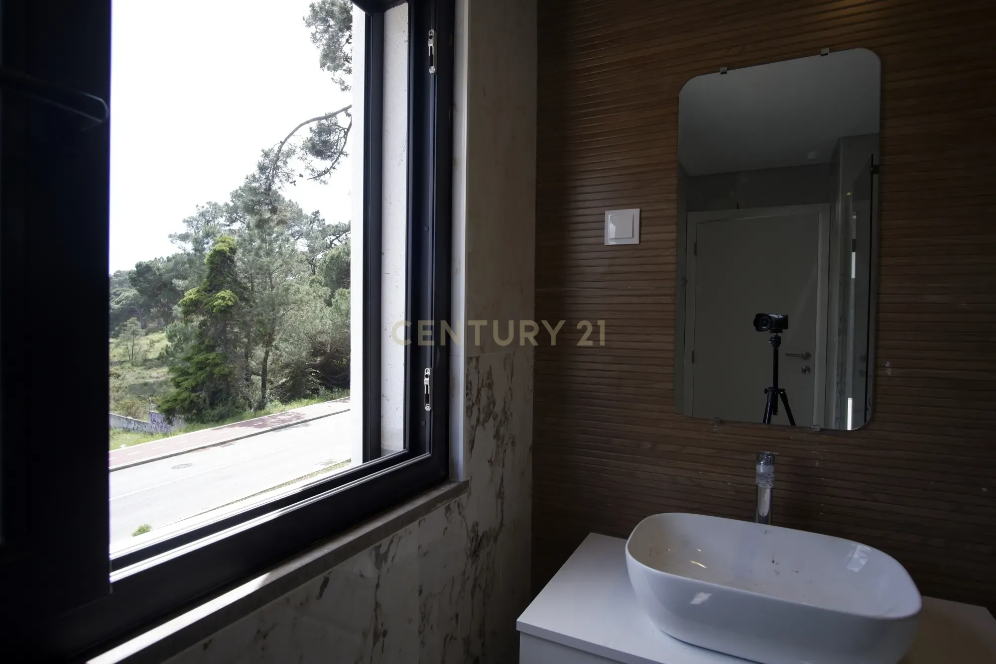 🌿 Moradia de Sonho Pronta a habitar na Avenida do Mar T5 com piscina – Aroeira - Image 31
