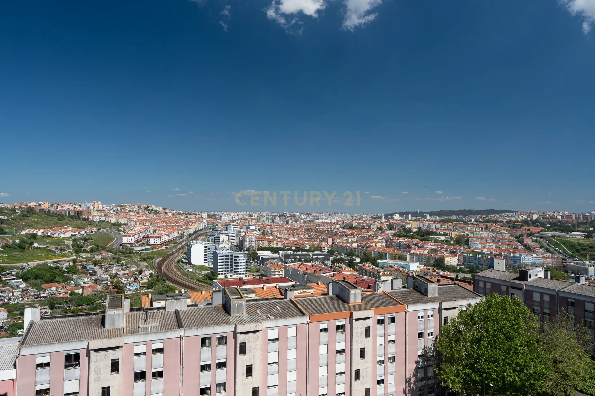 **Fantástico apartamento T4 com arrecadação*** - Image 23