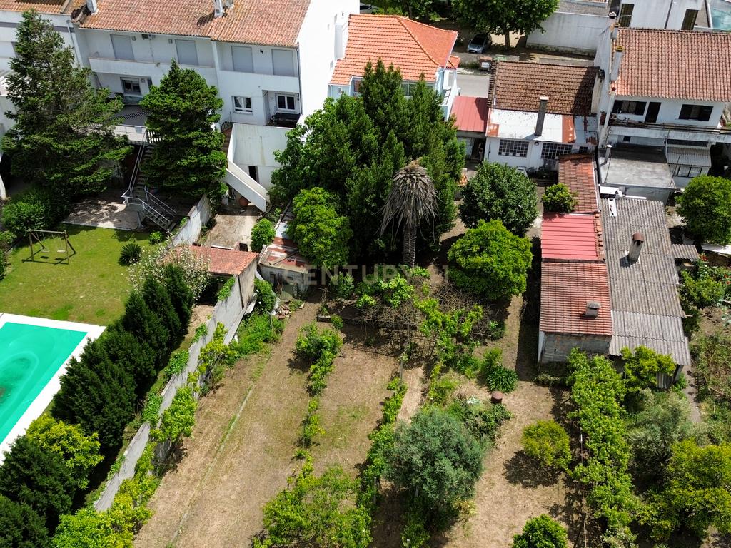 Moradia T3 com Jardim e Garagem em Santarém, Abrantes - Image 8