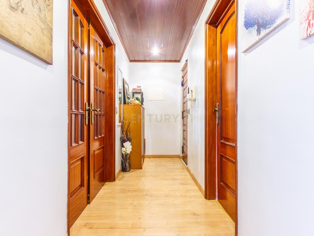 Apartamento T2 na Quinta do Conde - Image 4