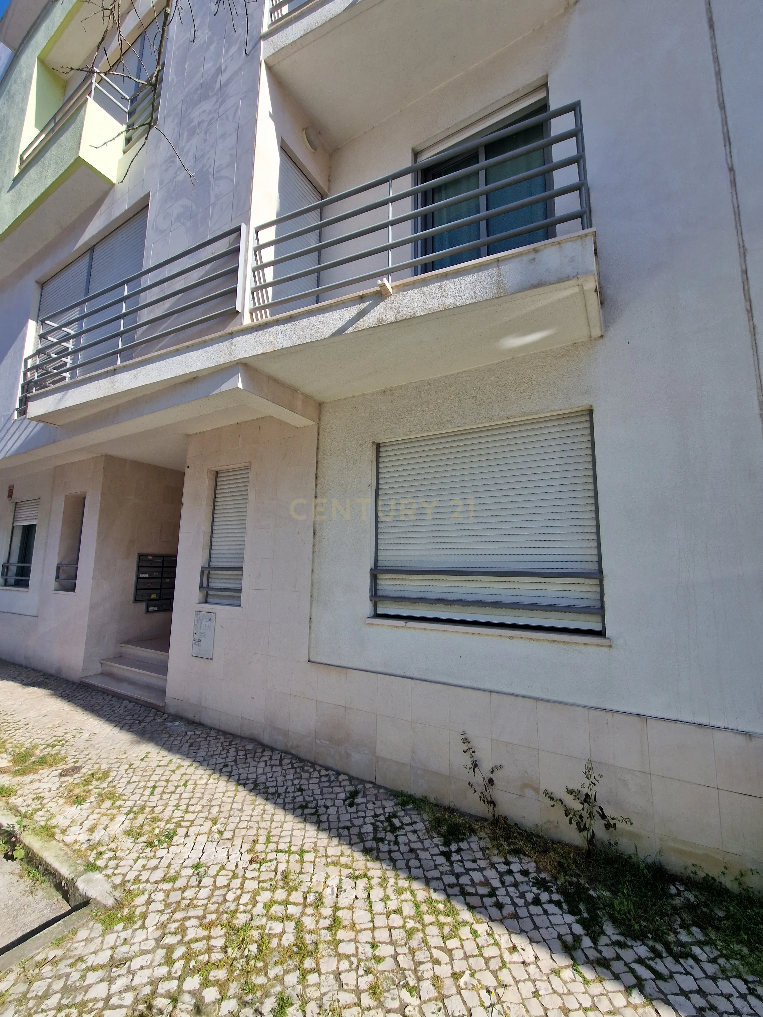 Apartamento T2 em Montijo com Garagem e Boa Exposição Solar - Image 26