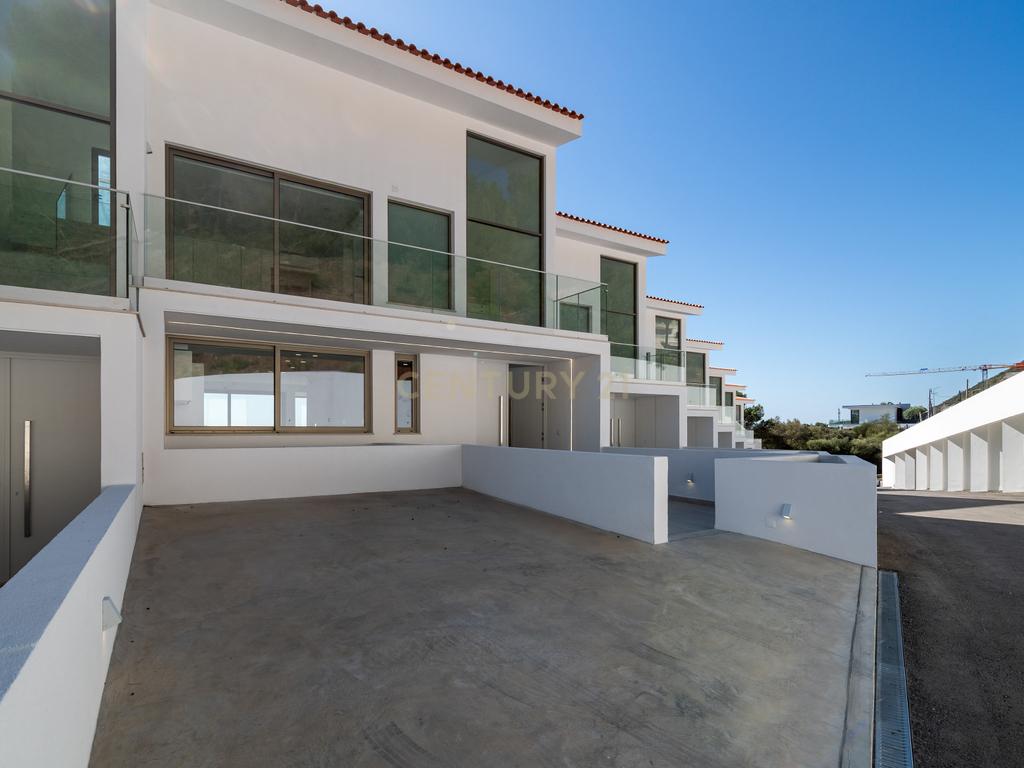 Condomínio Villas d’Ouro – Exclusividade e Conforto no Coração de Sesimbra - Image 64