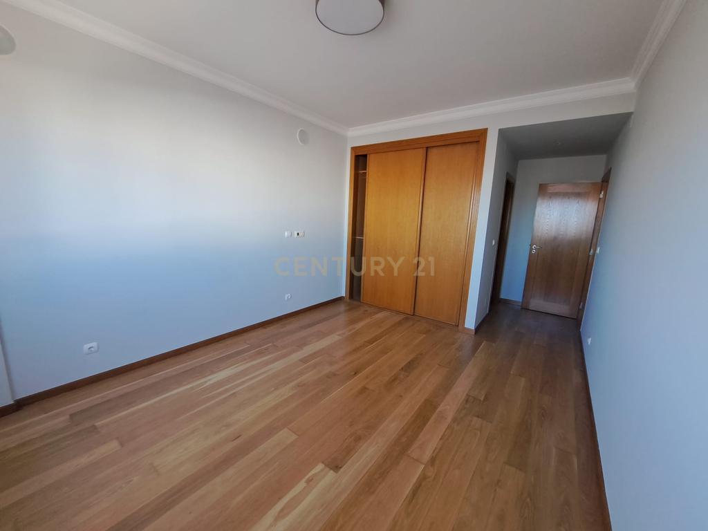 Apartamento T2 mobilado para Arrendar no Parque das Nações, Lisboa - Image 12