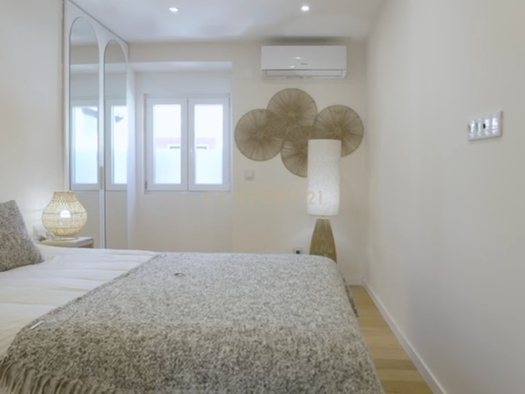 Apartamento T3 Duplex de luxo na Estrela, Lapa em Lisboa - Image 23