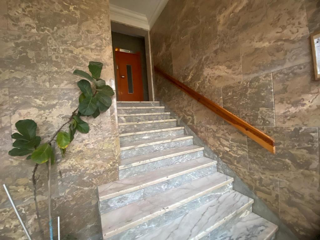 Apartamento T2 para Arrendamento - Image 3