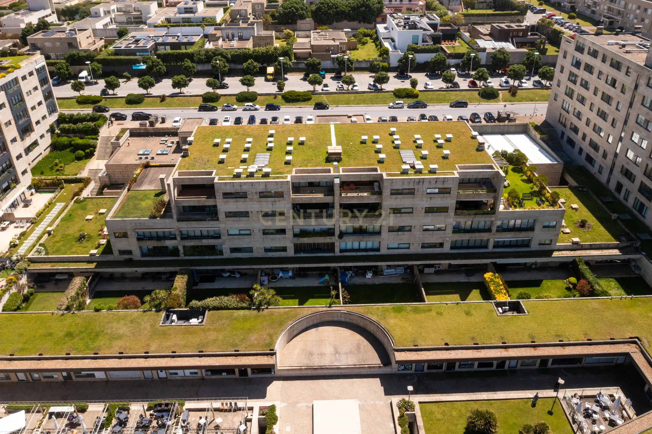 Apartamento T3 com terraço e jardim no Paço da Boa Nova - Image 3