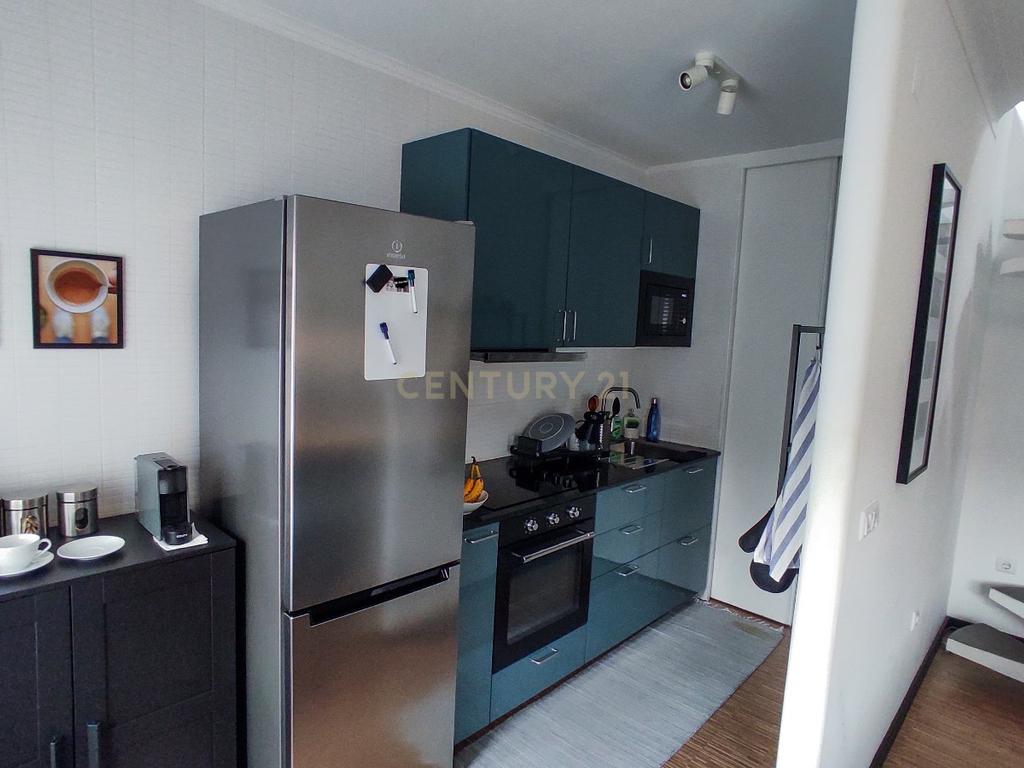 Apartamento T0 +1 Duplex em Miguel Bombarda | Centro do Porto - Image 6