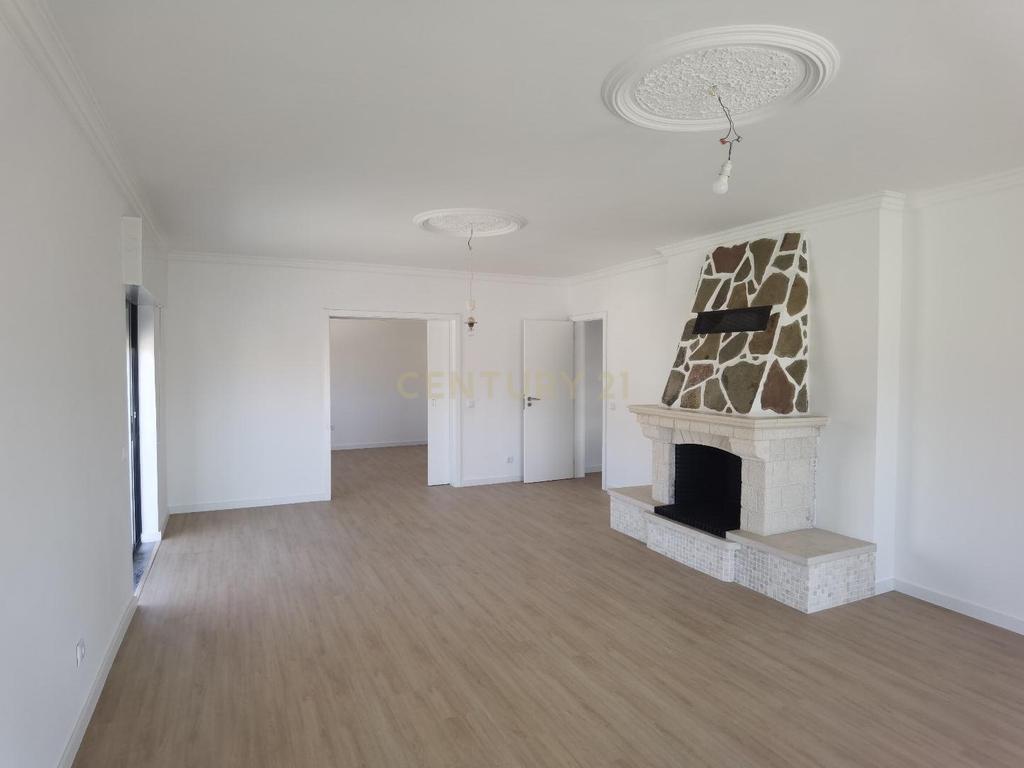 Moradia T8 Isolada - Aires - Palmela - Image 32