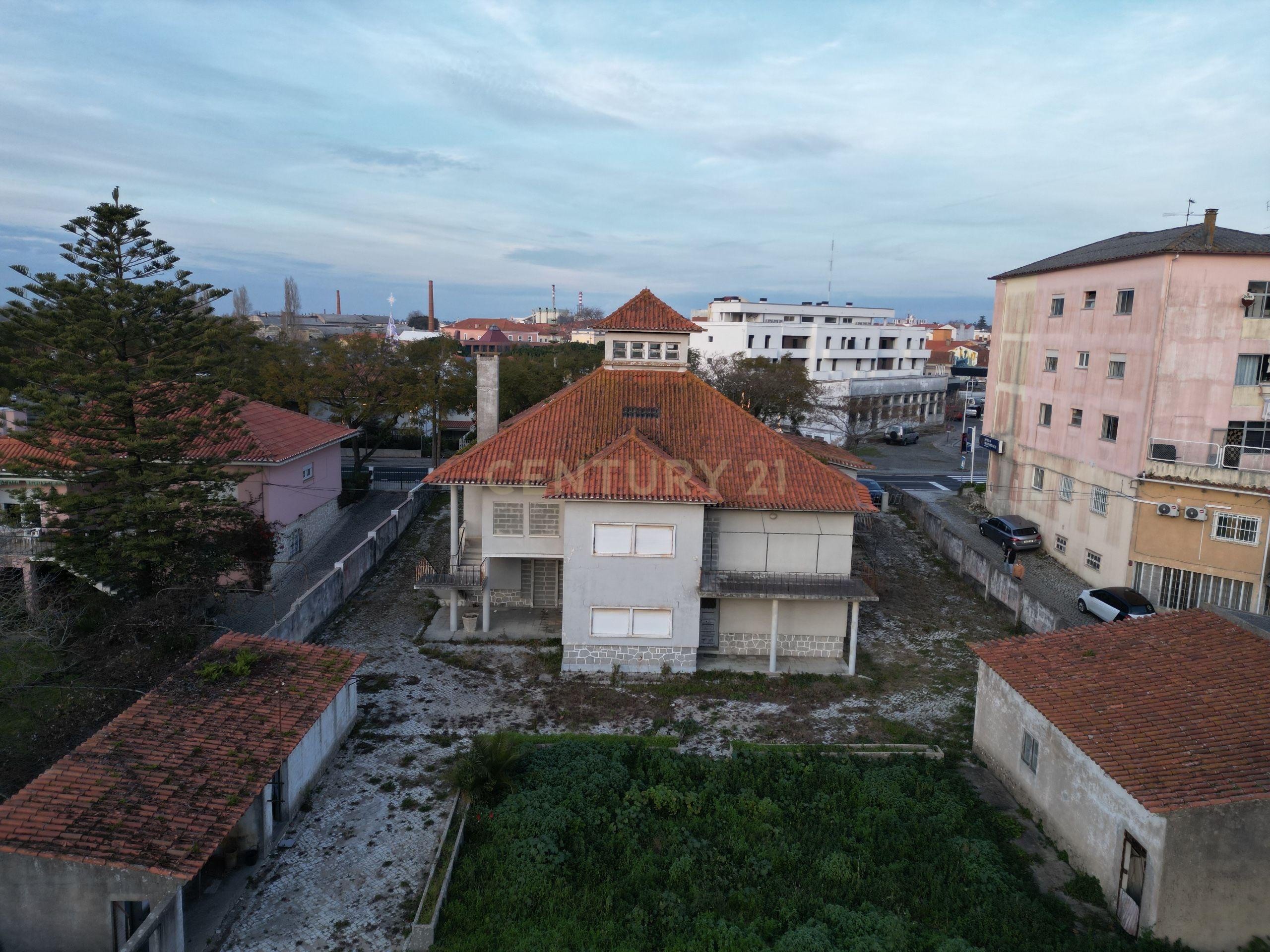 Investimento Único no Coração da Marinha Grande - Image 5