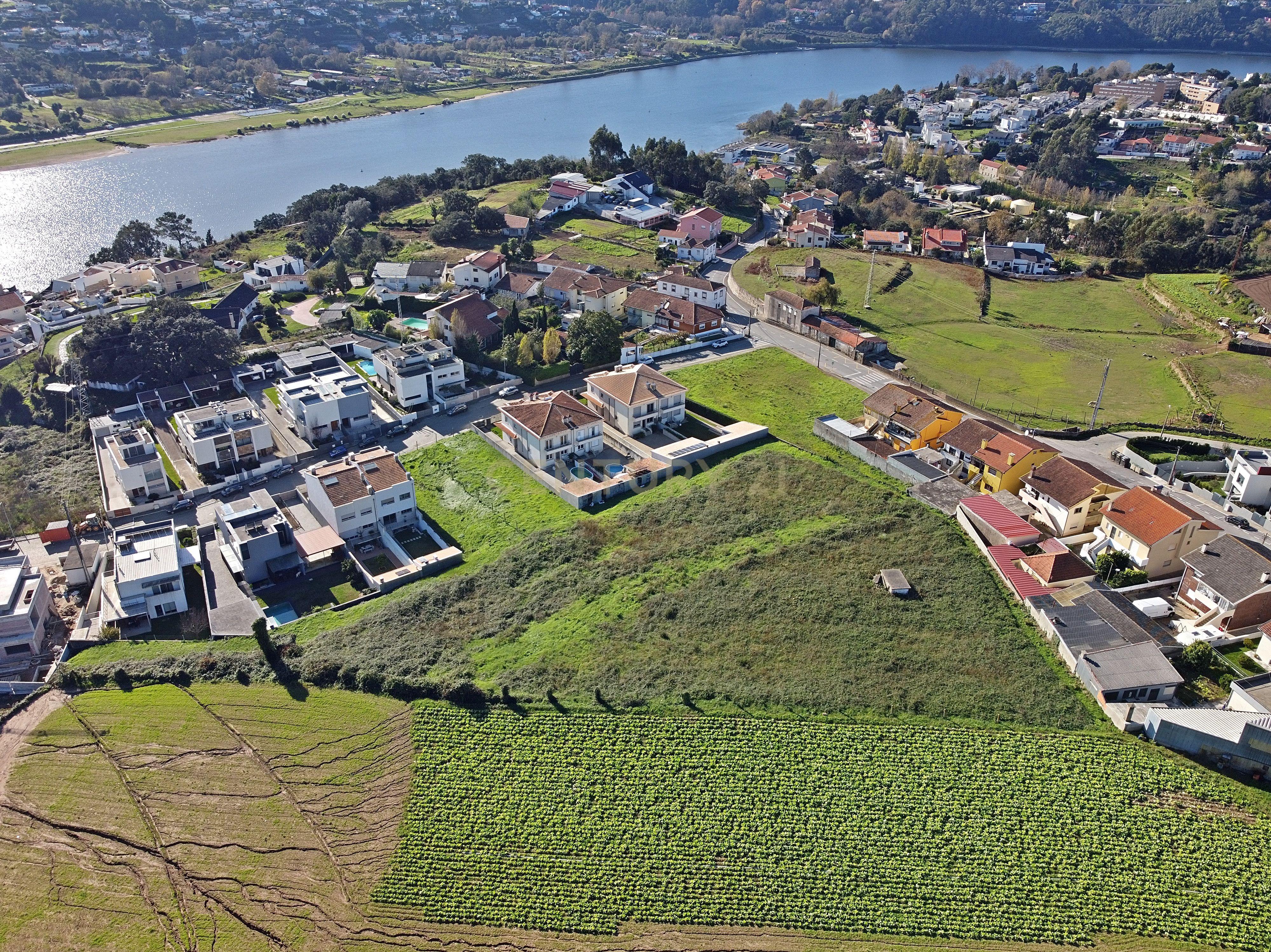 TERRENO COM VISTA RIO EM GONDOMAR COM PROJETO APROVADO PARA EMPREENDIMENTO TURISTICO. TURISMO - Image 7