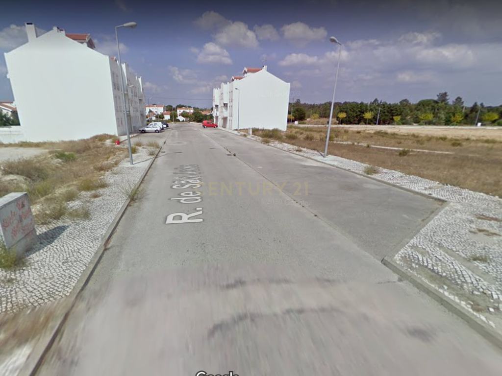 Terreno Urbano para construção de prédio com 3 andares, situado perto do novo aeroporto do Montijo - Image 2