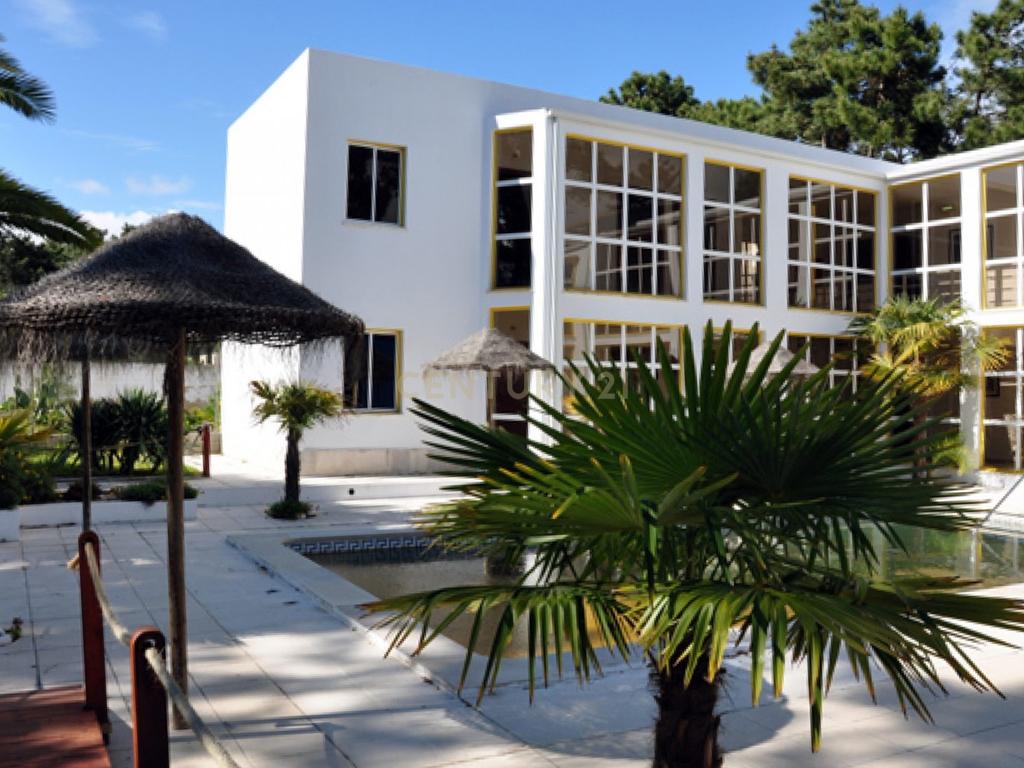 Residência Sénior com 1.181m2, em pleno funcionamento e com rentabilidade imediata e garantida - Aroeira - Image 5