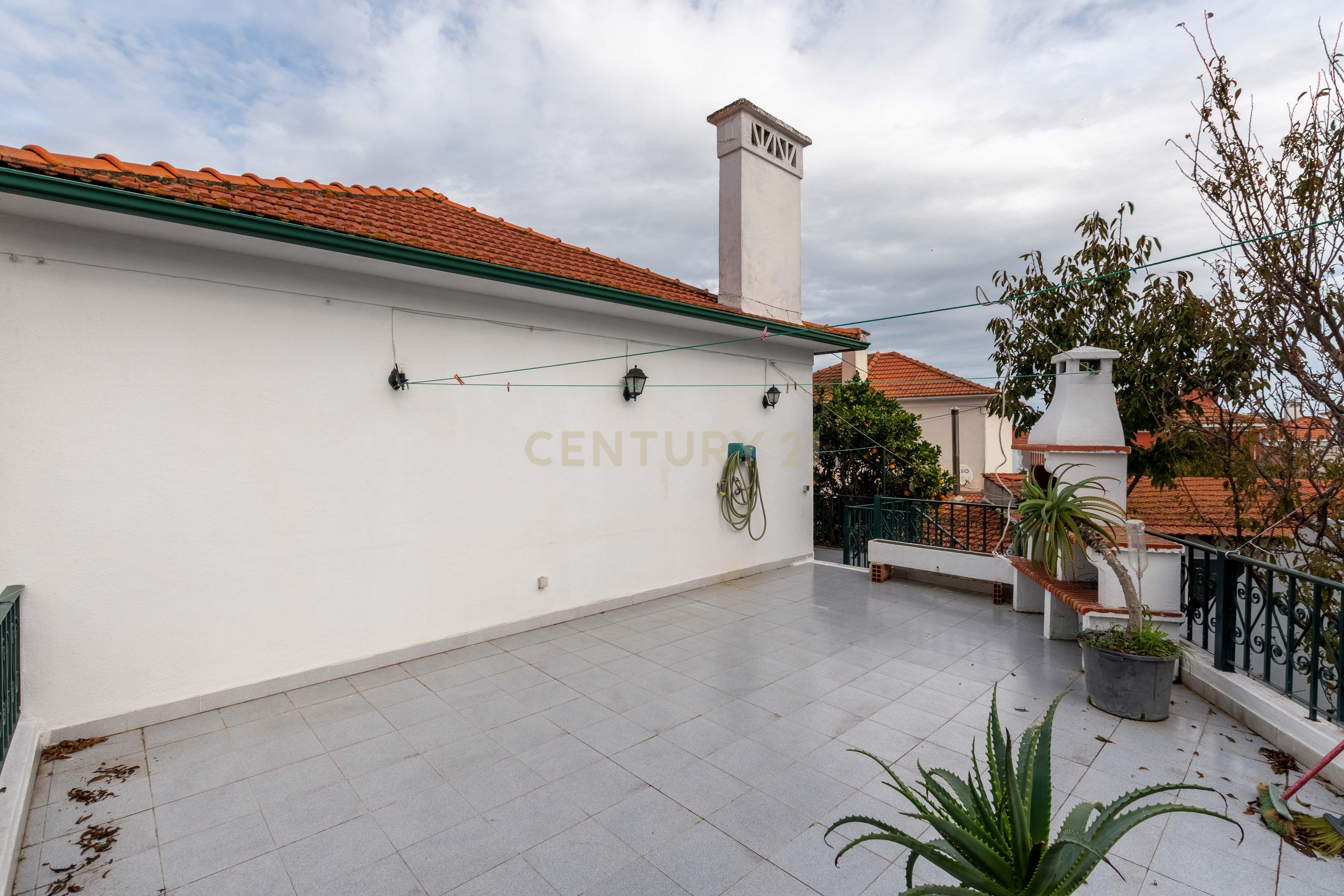 Moradia T4 no Bairro Madre de Deus - Image 63