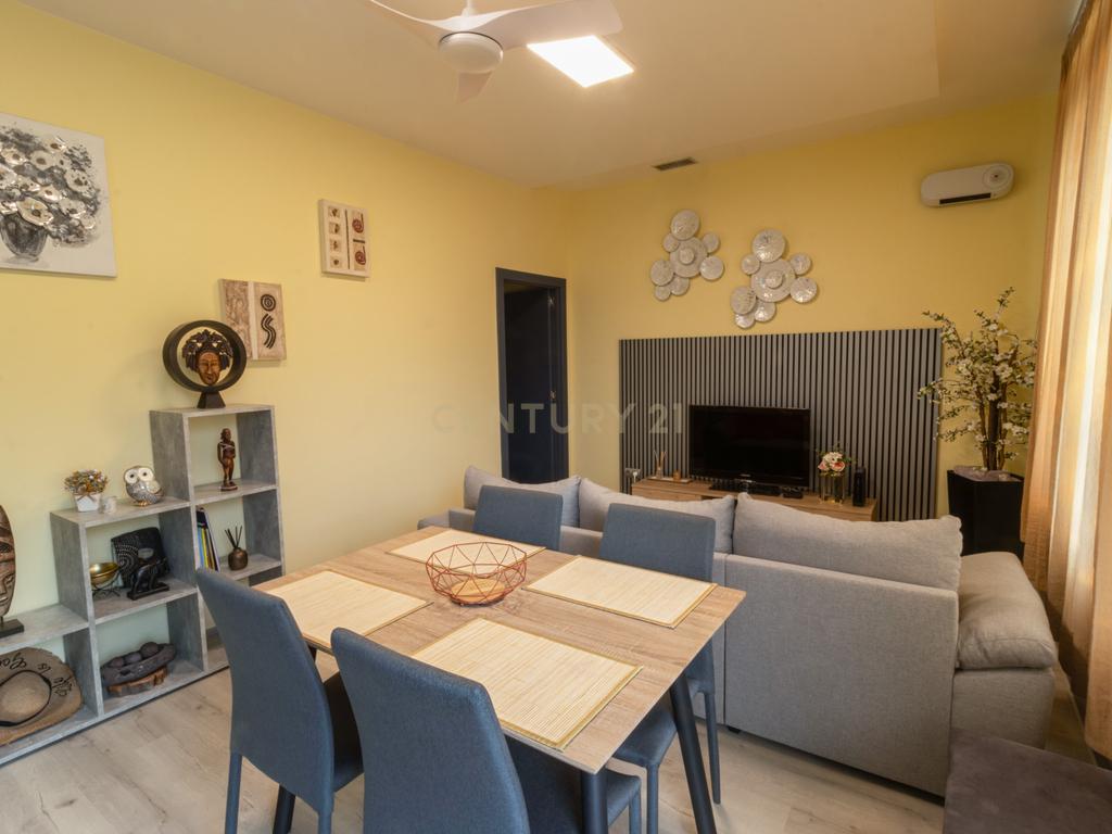 Apartamento T1+1 -Loja Renovada em Machico, Ilha da Madeira - 70m² por 180.000€ - Image 4